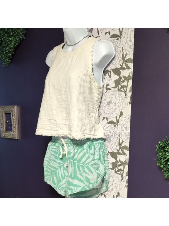 Billabong Pants - Billabong Mint Leaf Print Women's Cotton Shorts